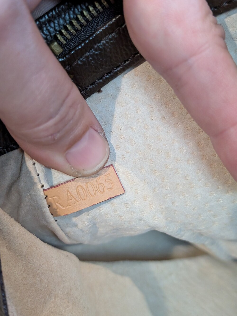 Vintage Louis Vuitton Bag - Picture 6 of 6